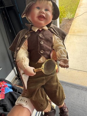 Vintage ''Little Sherlock Doll'' New, Knowles, BORN TO BE FAMOUS COLLECTION 1990s 