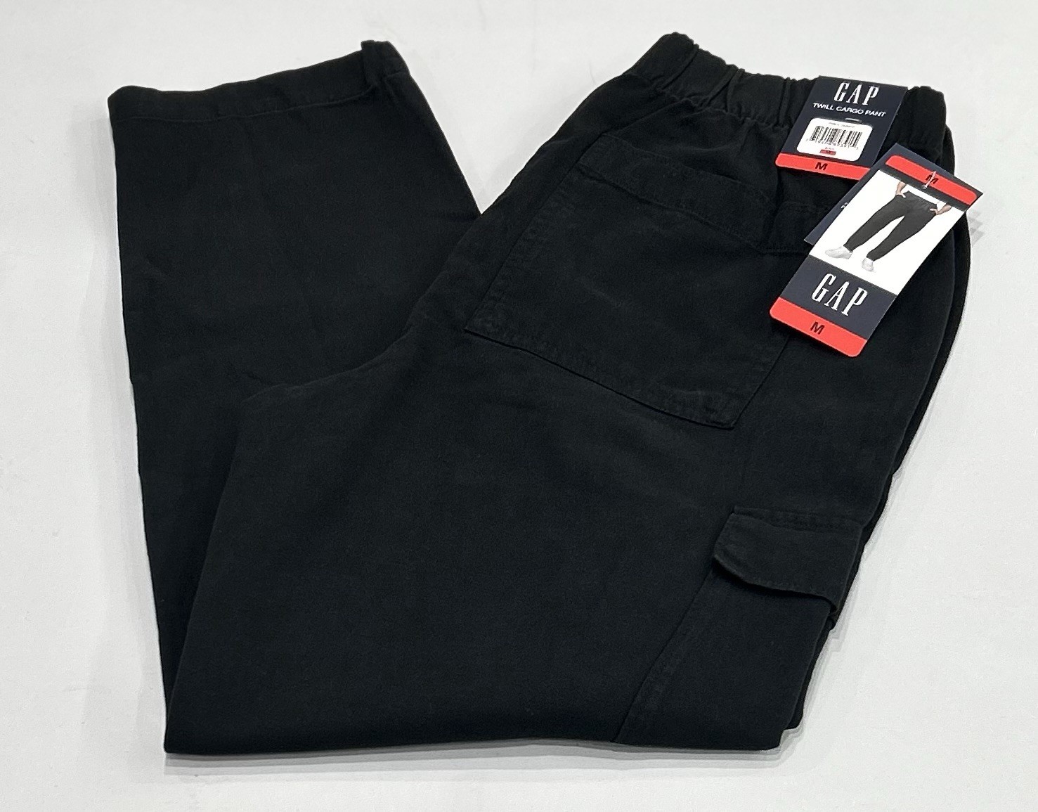 GAP Women's Twill Cargo Pant, Black, Size M