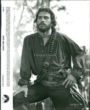 1983 Tommy Lee Jones Captain Bully Hayes Nate Celebrity Vintage Press Photo 8x10