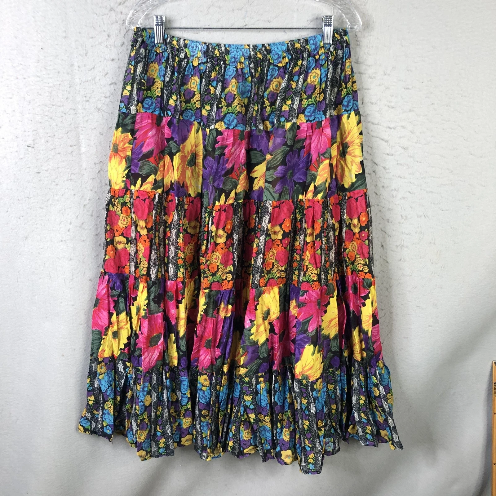 Vintage Gitano Skirt Womens Medium Multicolor Floral Peasant Maxi Boho Festival
Opens in a new windo