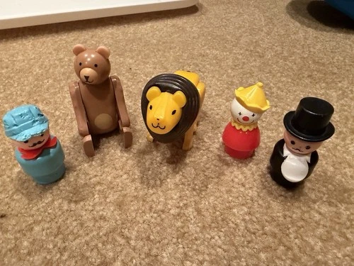 Vintage Fisher-Price Little People Circus Figures Lot