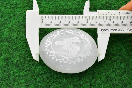 Selenite Crystal Polished Palm worry Stone Oval Round Engraved UK Quick Postage✔ - Picture 9 of 9