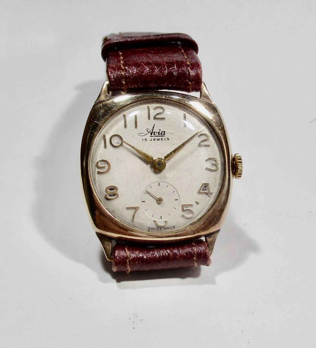 Wristwatch Avia 15 Jewels Swiss Made Switzerland 9CT Vintage Hand Winding