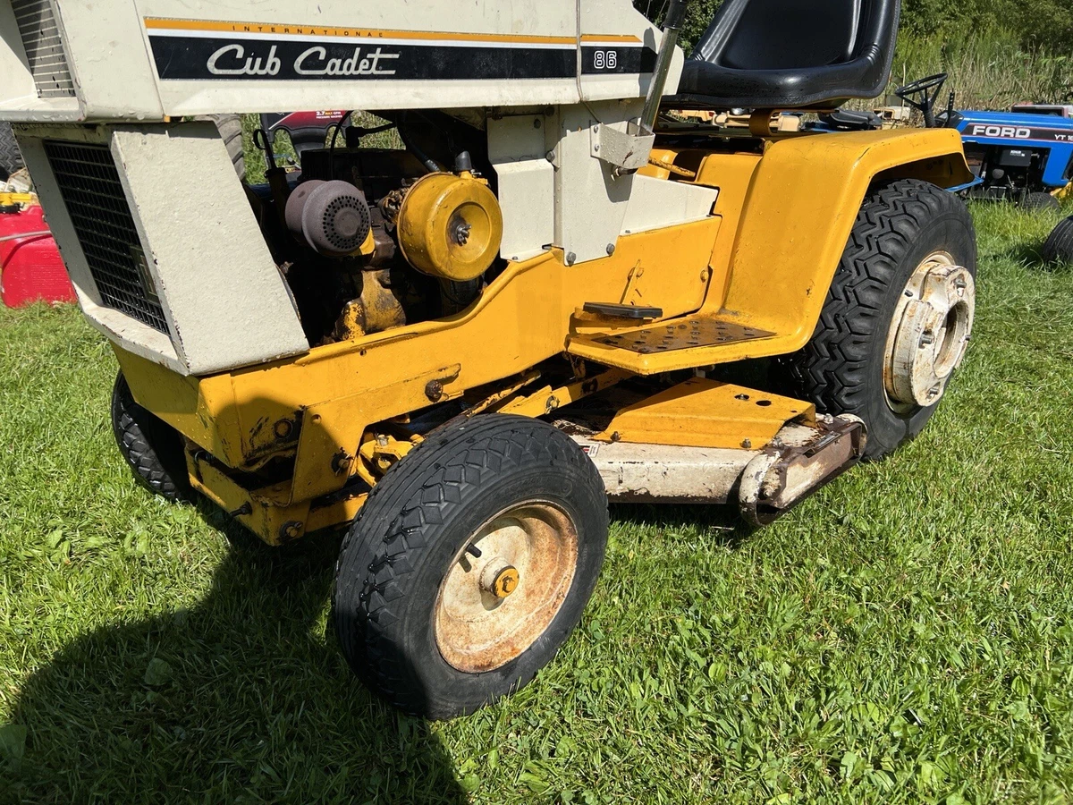 Cub Cadet IH 86 garden tractor