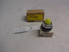 Square D 9001kp38lyy9 Pilot Light 120v