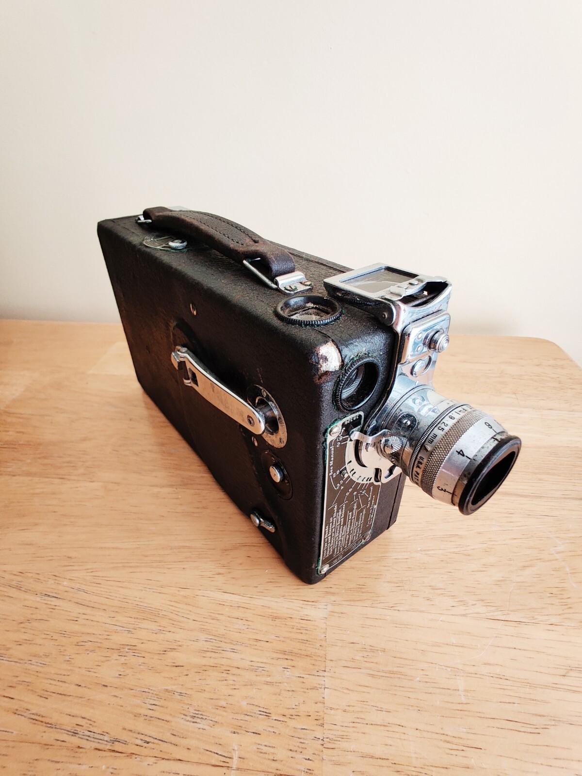 Vintage Cine Kodak Model K 16mm Video Camera with Case, Color Lens