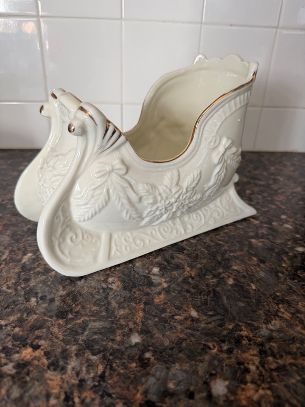 CENTURION Collection White SLEIGH Holiday Decor porcelain