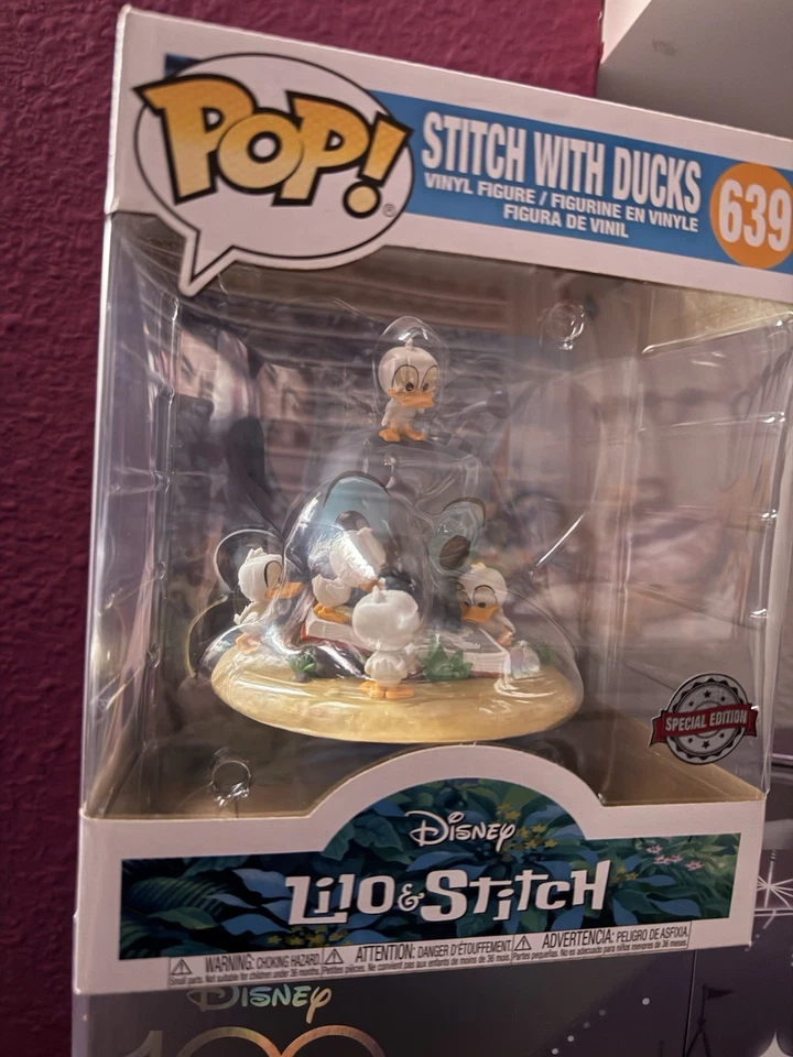 funko stitch with ducks edición especial  - Imagen 2 de 2