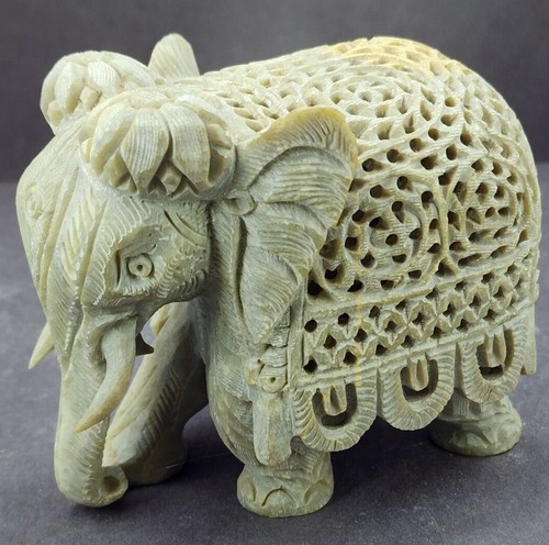 Feine handgeschnitzte Elefant Statue schöne Handkunst Seifenstein 2 Gr. - Bild 27 von 34