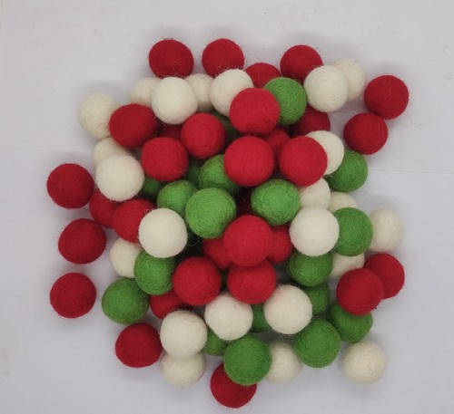 1200 Christmas Pom Pom felt balls wholesale Lot Nursery garland making beads 2cm - Picture 3 of 4