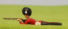 BRITAINS LEAD - GRENADIER GUARD LYING FROM 1327 VINTAGE SOLDIER FIGURE   38