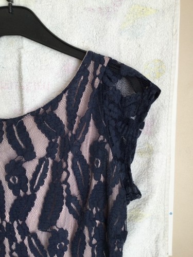 culture navy lace dress size medium perfect condition - Picture 2 of 8