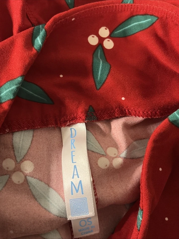 New LuLaRoe DREAM Christmas Holly Berry Mistletoe Red Leggings Size OS (2-10) - Image 4 of 4