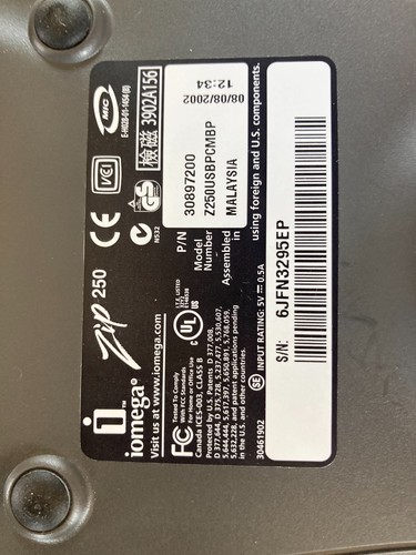 Iomega Zip 250 USB Powered External Drive - 第 3/5 張圖片