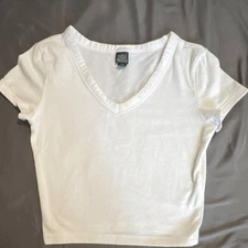 Wild Fable NWOT White V-Neck Crop Top Classic Crop Short Sleeves XXS