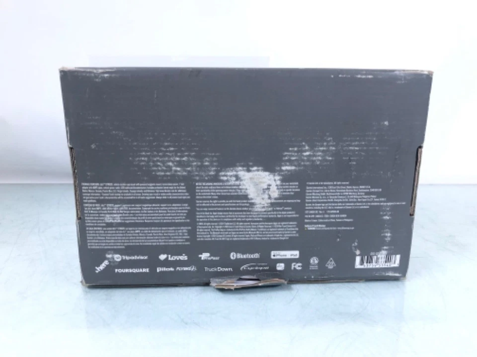 Garmin Dezl OTR820 Trucking GPS Navigator with 8" Touchscreen 010-02925-00 - Image 2 of 4