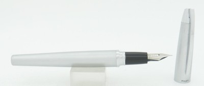 Pilot Knight Silver & Chrome Fountain Pen w/Converter - Medium Nib - Japan