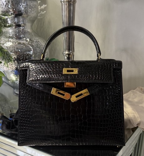 Hermès Kelly 28 Black  Exotic Crocodile Leather Gold Hardware Handbag