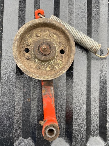 KUBOTA MOWER DECK Idler Pulley ASSEMBLY RCK60-24B
