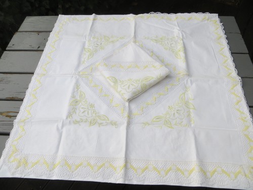 Pair of two Pillowcases Unused Linen Cotton Bobbin Lace Yellow Embroidery German - Picture 8 of 10