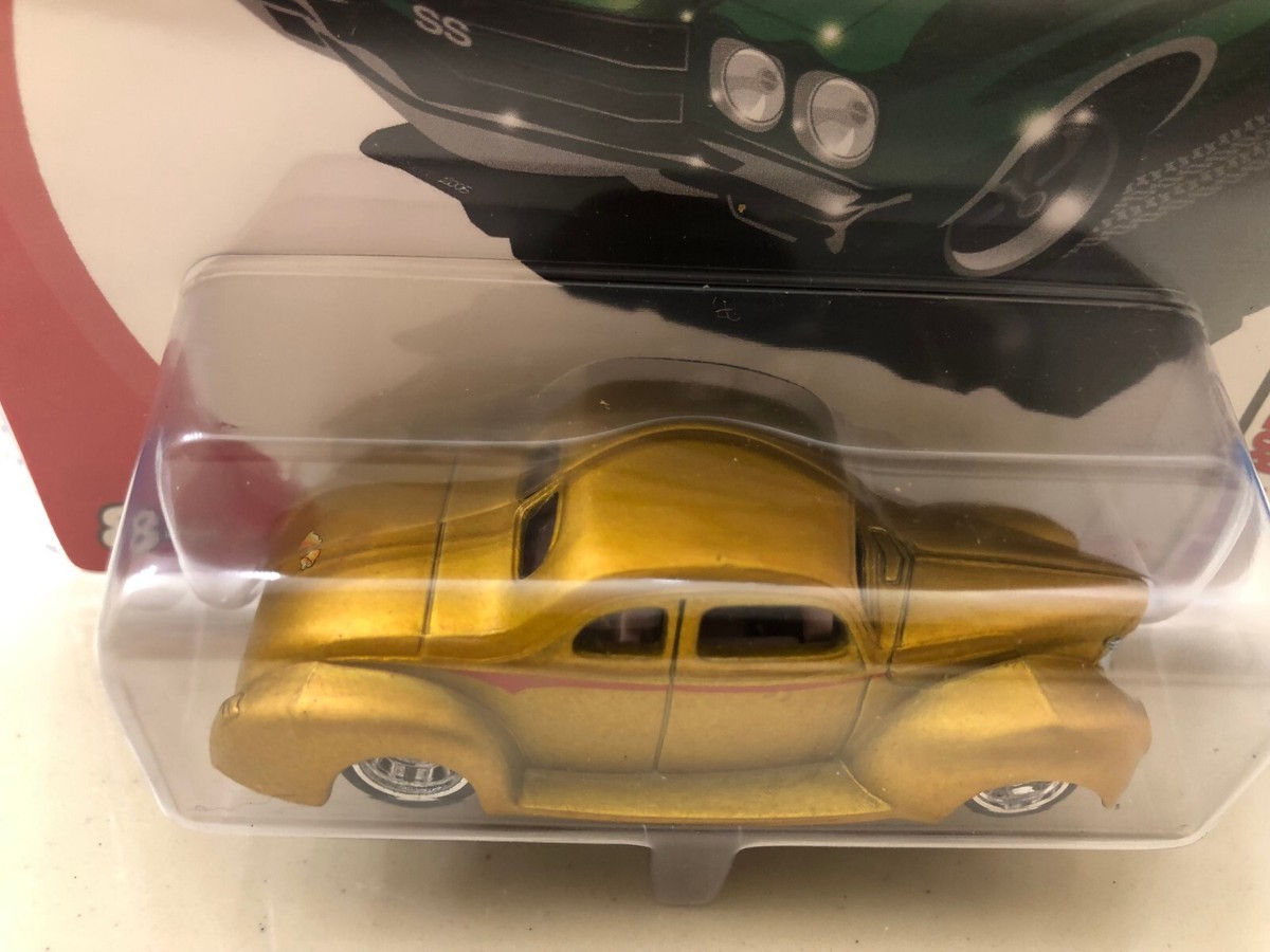 2005 HOT WHEELS HOLIDAY RODS 
