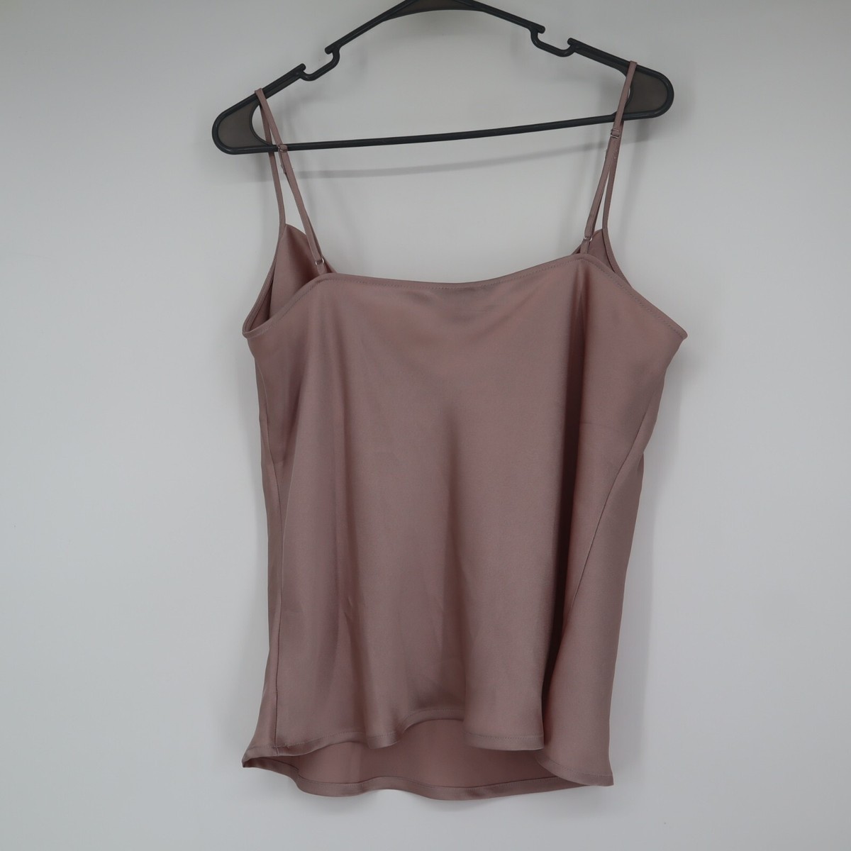 トップス Matte Satin Camisole Satin Cami in Tank Tops | Vince