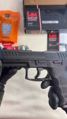 Elite Force H&K Heckler & Koch VP9 6mm CO2 Powered Airsoft Pistol Black - Video 1 of 1