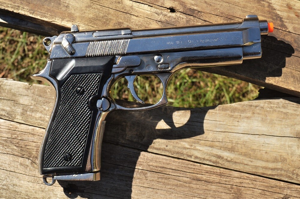 Non-Firing Beretta M92 Military Pistol - 92F - Denix Replica