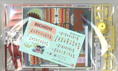 One Piece Model Kit Queen Mama Chanter Big Mom Grand Ship Coll 13