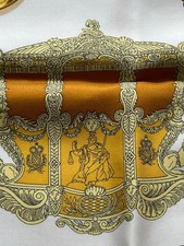 RARE VINTAGE HERMES Silk Scarf "Carrosses d'Or" Carre 90 with Box