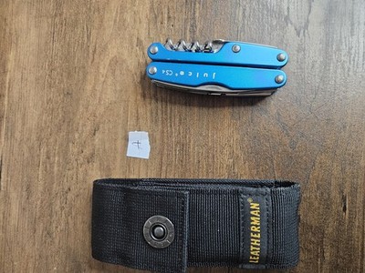 Leatherman Juice CS4 Multi Tool! Retired! GLACIER BLUE! USED/WORKING