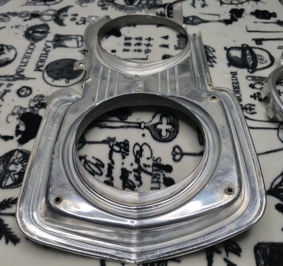 1967 Plymouth GTX, Belvedere, спутниковая правая передняя фара / ободок света - Изображение 2 из 4