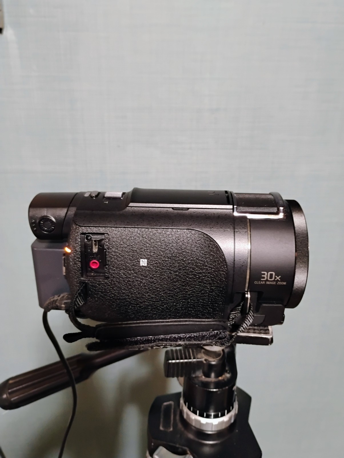 Sony FDR-AX53 UHD 4K Compact Camcorder