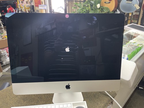 Apple iMac 21.5" (1TB HDD, Intel Core i5-7th, 2.30 GHz, 8GB) All in one - Silver - Photo 2/5