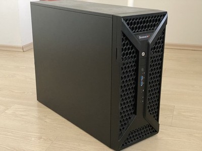 Supermicro CSE-735D4-1K26B EATX-Gehäuse mit 1200W Netzteil