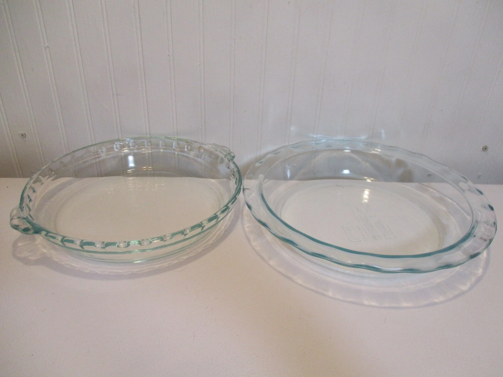 VTG PYREX (2) 9.5" Aqua Tint Glass Fluted / Crimped Deep Dish Pie Pans EUC