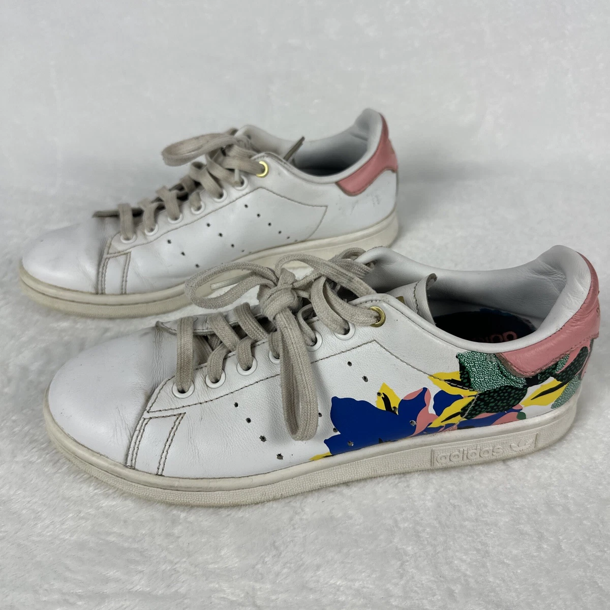 adidas gazelle silver green womens Women's adidas Stan Smith Shoes Hello Kitty