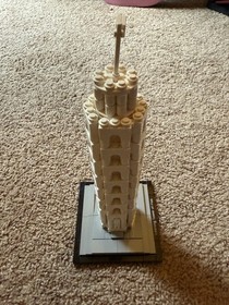 LEGO ARCHITECTURE: The Leaning Tower of Pisa 21015  W/ Instructions