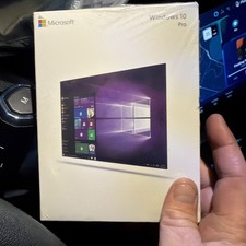 Microsoft Windows 10 Pro 32/64 Bit Flash Drive FQC08789