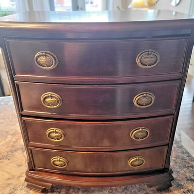 Elegant 1989 Vintage Bombay Co Hi-boy  Dresser Style Wood Jewelry box Like New