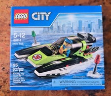 LEGO City: Barca da Corsa (60114) 95 pezzi 1 minifigure, ritirata 2016, corsa