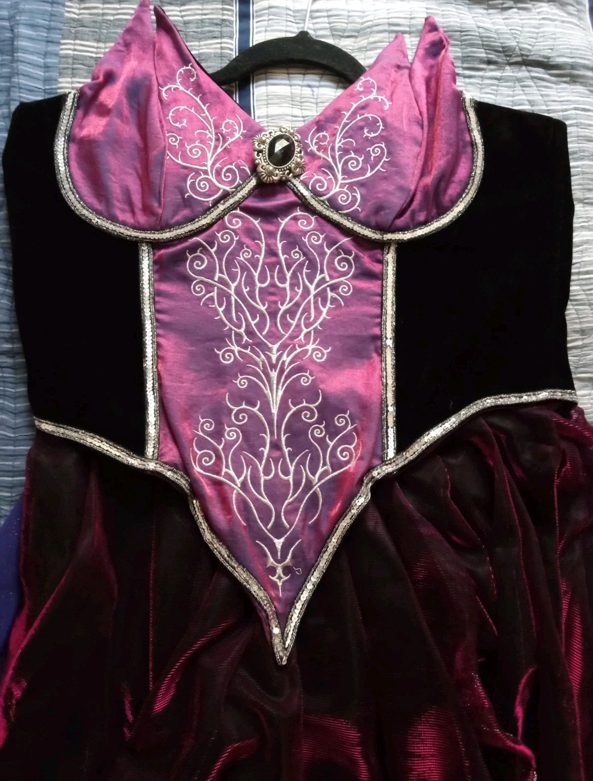 Seductive Sorceress Women's Costume Size XL Shimmering Purple & Blue