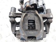 MINI CLUBMAN F54 2016 BRAKE CALIPER REAR LEFT PASSENGER SIDE 6798957 2.0 PETROL