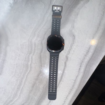 Black Smart Watch with Silicone Band and Black Case