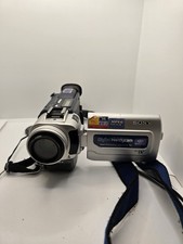 Sony DCR-TRV17E MiniDV Camcorder Handycam Powers On Carl Zeiss