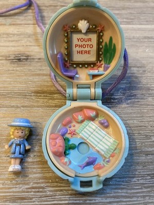 Polly Pocket 1992 Bluebird sea shell Locket Necklace Compact + Doll Vintage 