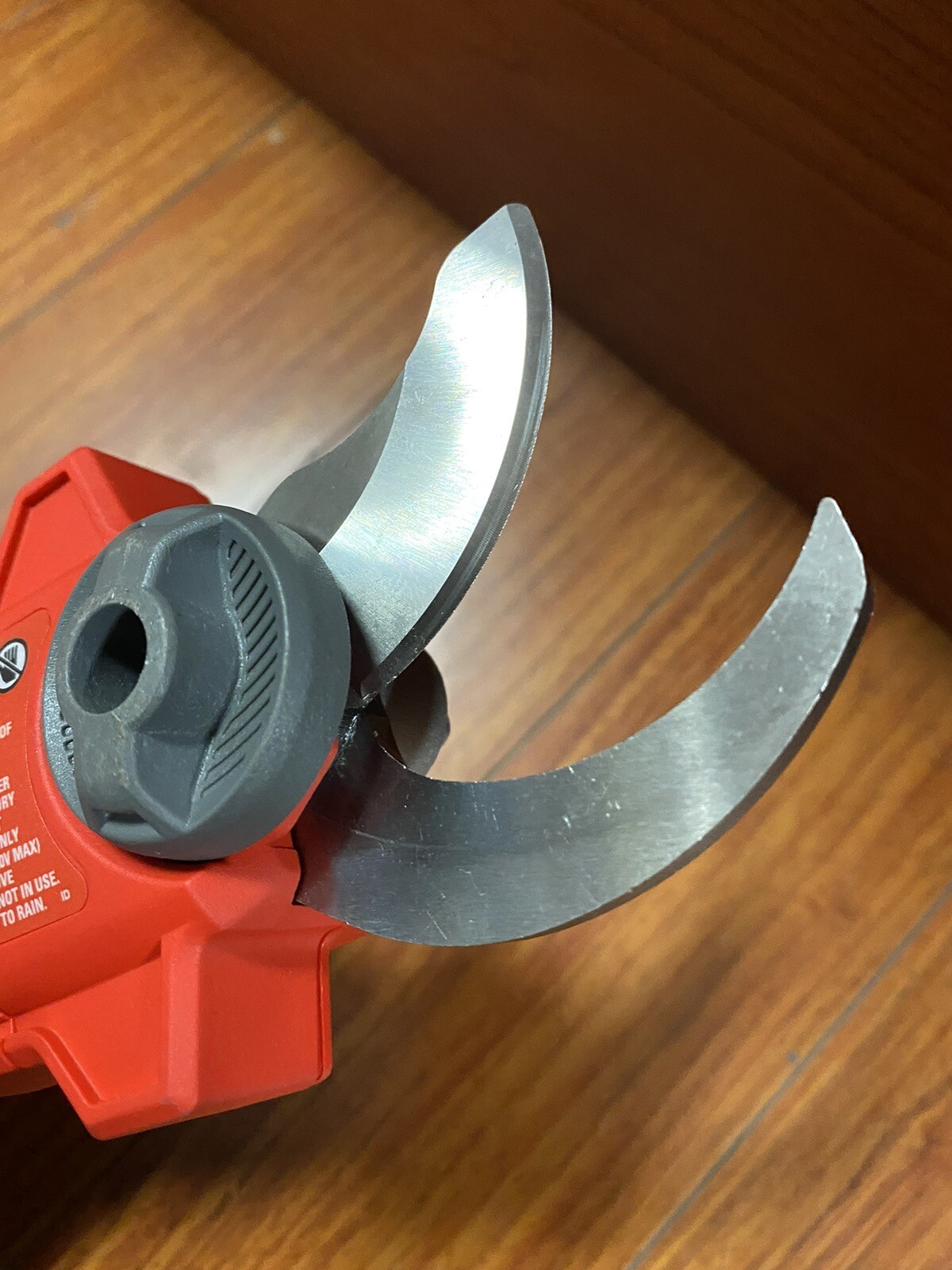 Craftsman (CMCPR320C1) V20 20V Cordless Pruner W 4ah Battery