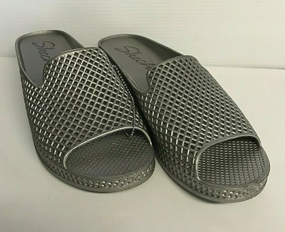 women's plastic slides