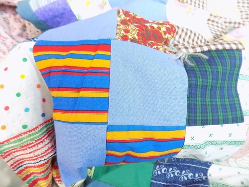 Homemade Quilt 47" x 60" Yarn Tied Colorful Block Style Navy Blue Abstract Back - Picture 10 of 11