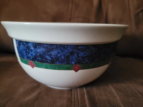 pfaltzgraff 8.5" mixing bowl Hard to find Pattern